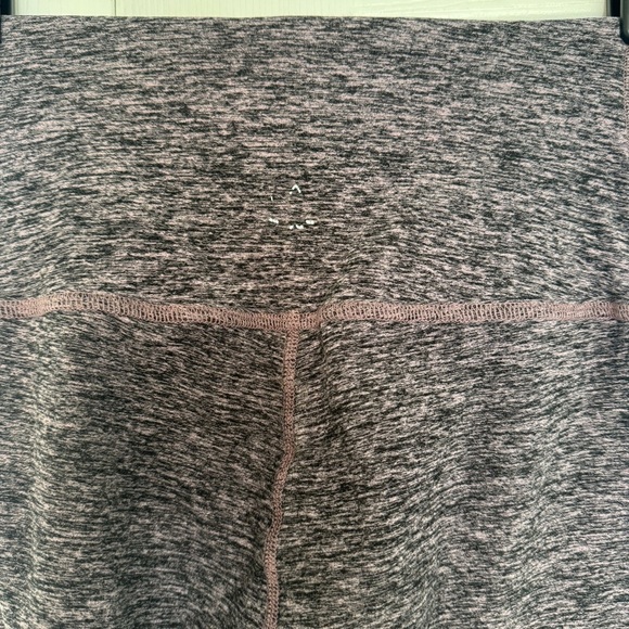 Beyond Yoga High-Waisted Leggings - Picture 3 of 5